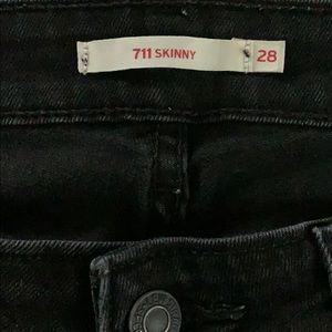 Levi 711 Skinny Jean